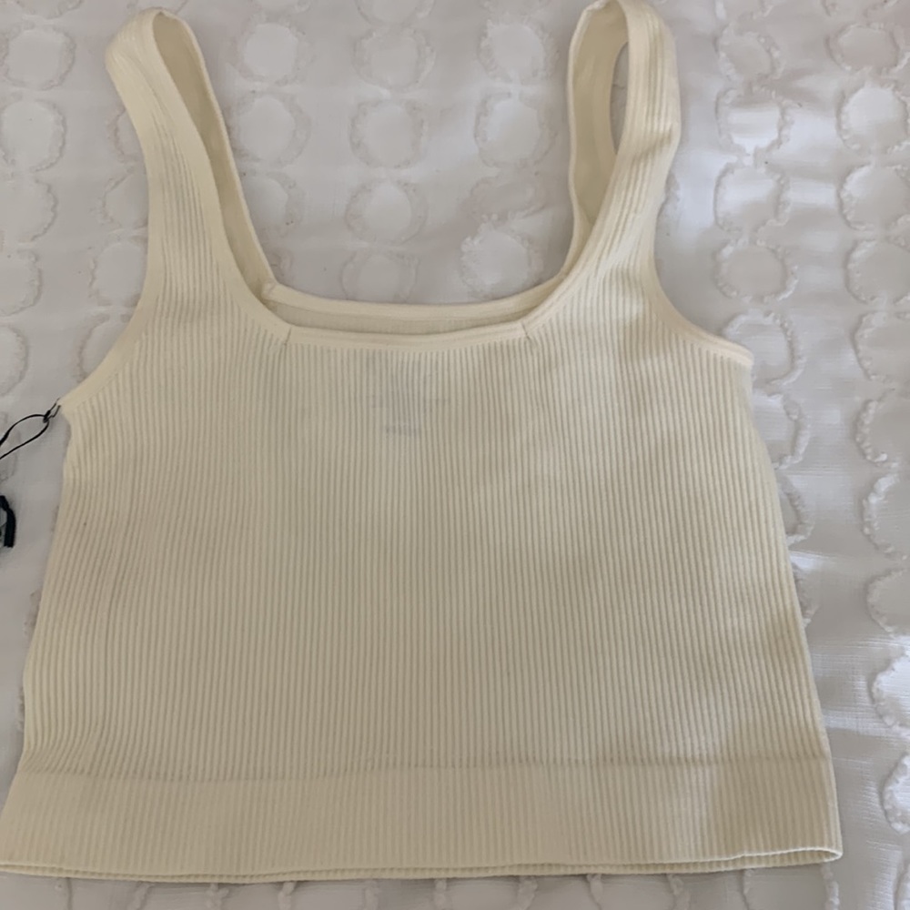 Top 🤍 - Picture 2 of 2